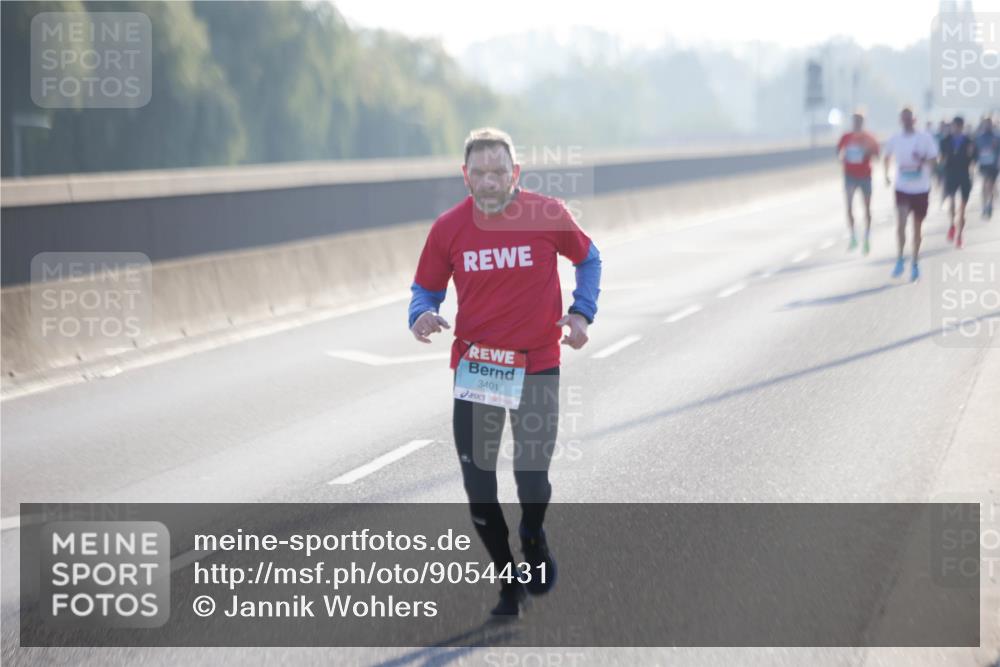 03.10.2025 - Köhlbrandbrückenlauf Jannik Wohlers http://msf.ph/oto/9054431 03.10.2025 09:12:14 Position 3 3401 meine-sportfotos.de