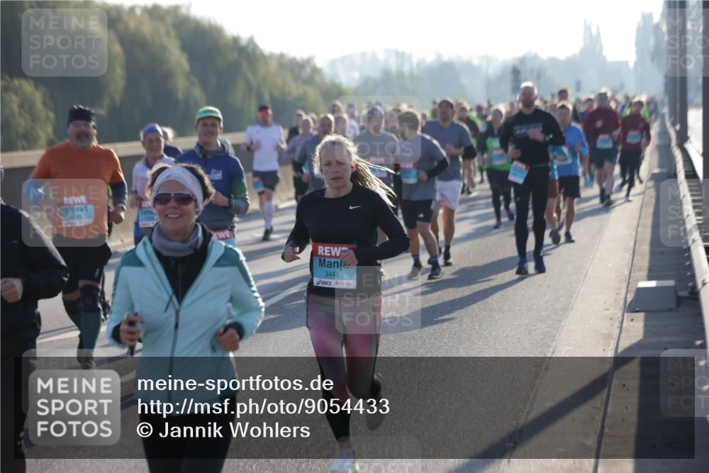 03.10.2025 - Köhlbrandbrückenlauf Jannik Wohlers http://msf.ph/oto/9054433 03.10.2025 09:20:17 Position 3 3445 meine-sportfotos.de