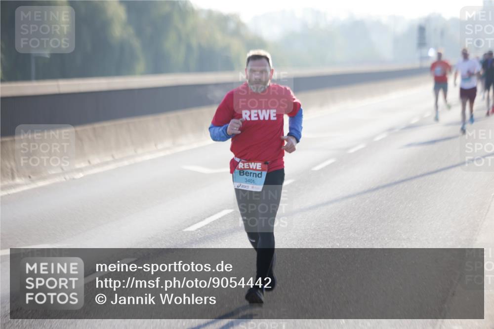 03.10.2025 - Köhlbrandbrückenlauf Jannik Wohlers http://msf.ph/oto/9054442 03.10.2025 09:12:14 Position 3 3401 meine-sportfotos.de