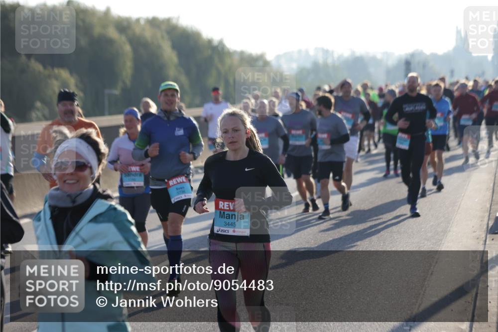 03.10.2025 - Köhlbrandbrückenlauf Jannik Wohlers http://msf.ph/oto/9054483 03.10.2025 09:20:18 Position 3 3736, 3445 meine-sportfotos.de