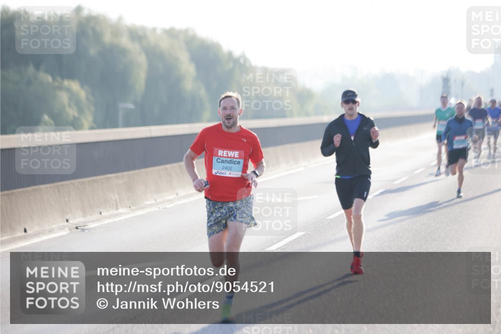 03.10.2025 - Köhlbrandbrückenlauf Jannik Wohlers http://msf.ph/oto/9054521 03.10.2025 09:12:25 Position 3 2402 meine-sportfotos.de