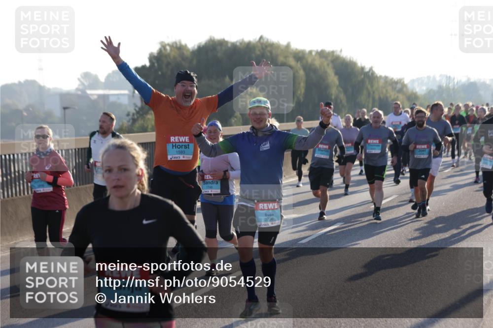 03.10.2025 - Köhlbrandbrückenlauf Jannik Wohlers http://msf.ph/oto/9054529 03.10.2025 09:20:20 Position 3 1593, 3445, 1746, 1531, 3736 meine-sportfotos.de