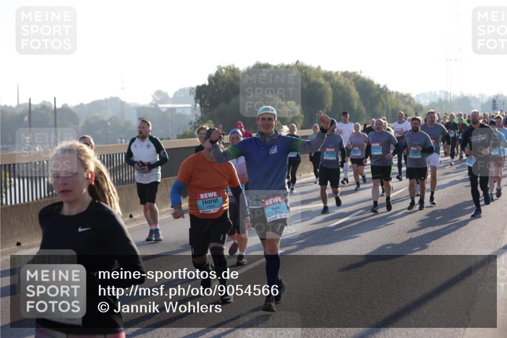 03.10.2025 - Köhlbrandbrückenlauf Jannik Wohlers http://msf.ph/oto/9054566 03.10.2025 09:20:20 Position 3 3445, 1593, 3736 meine-sportfotos.de