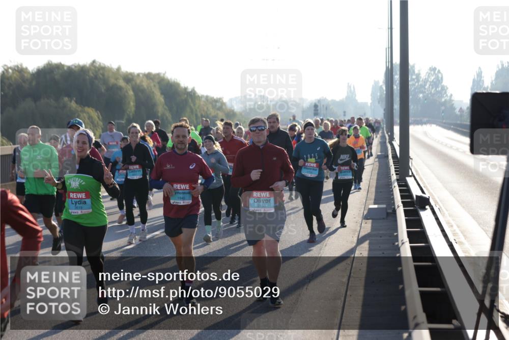 03.10.2025 - Köhlbrandbrückenlauf Jannik Wohlers http://msf.ph/oto/9055029 03.10.2025 09:20:27 Position 3 3619, 1945, 2150 meine-sportfotos.de