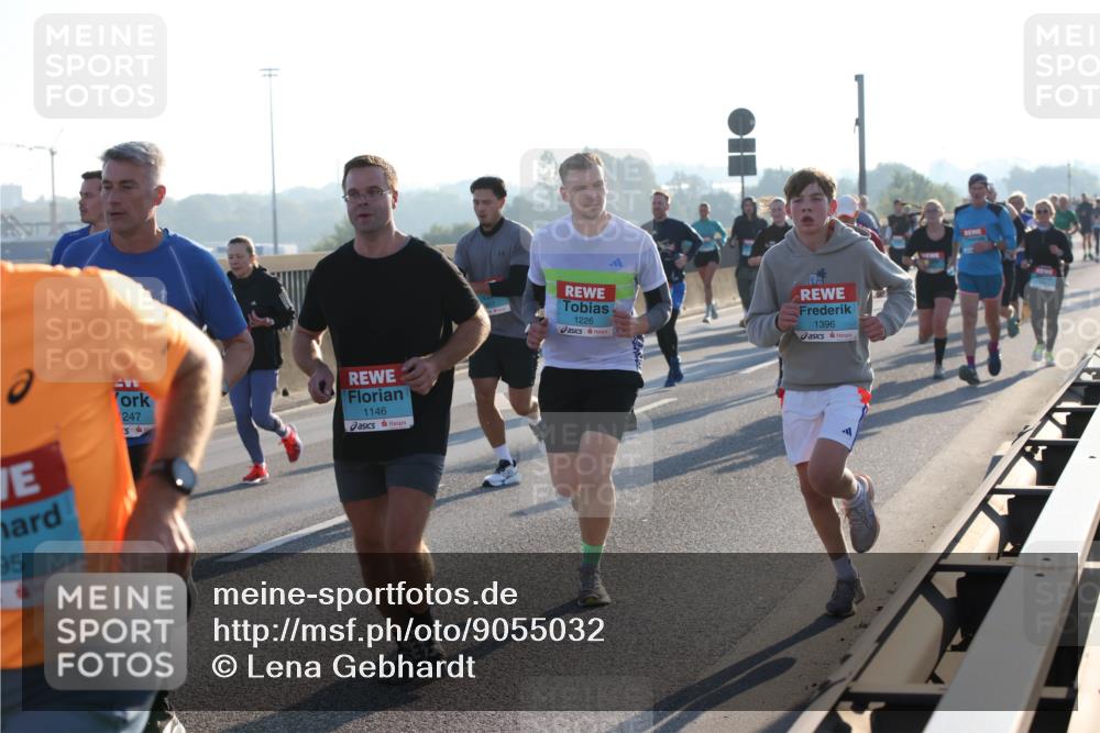 03.10.2025 - Köhlbrandbrückenlauf Lena Gebhardt http://msf.ph/oto/9055032 03.10.2025 09:16:46 Position 1 1226, 1396, 95, 247, 1146 meine-sportfotos.de