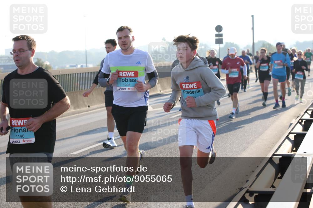 03.10.2025 - Köhlbrandbrückenlauf Lena Gebhardt http://msf.ph/oto/9055065 03.10.2025 09:16:47 Position 1 1146, 1226 meine-sportfotos.de
