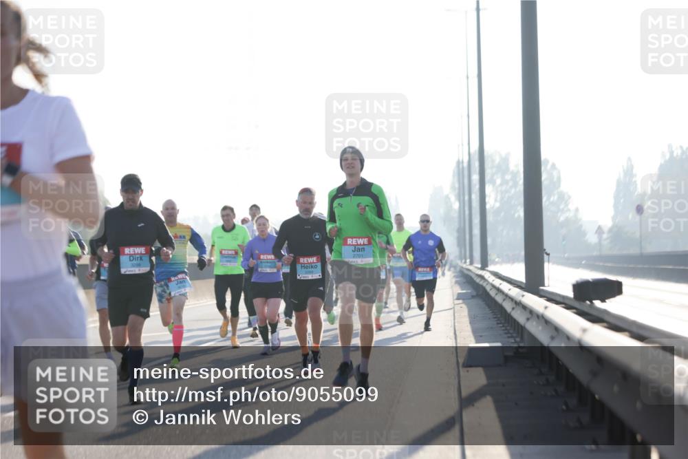 03.10.2025 - Köhlbrandbrückenlauf Jannik Wohlers http://msf.ph/oto/9055099 03.10.2025 09:12:44 Position 3 2701 meine-sportfotos.de