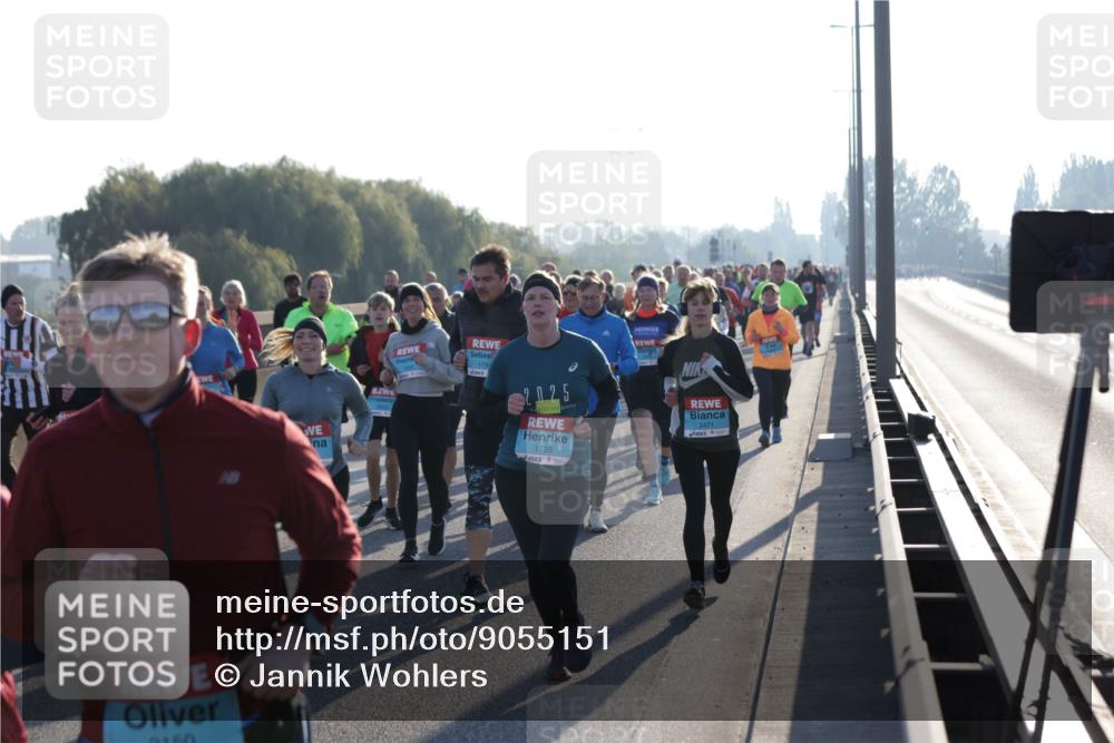 03.10.2025 - Köhlbrandbrückenlauf Jannik Wohlers http://msf.ph/oto/9055151 03.10.2025 09:20:29 Position 3 175, 2025, 1735, 2471 meine-sportfotos.de