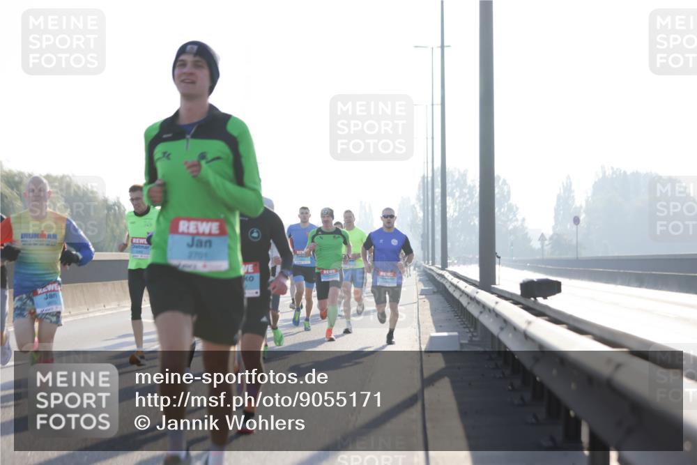 03.10.2025 - Köhlbrandbrückenlauf Jannik Wohlers http://msf.ph/oto/9055171 03.10.2025 09:12:46 Position 3 2705 meine-sportfotos.de