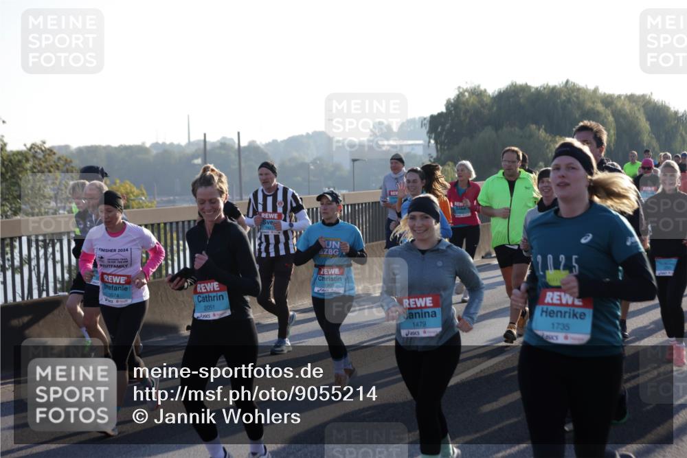 03.10.2025 - Köhlbrandbrückenlauf Jannik Wohlers http://msf.ph/oto/9055214 03.10.2025 09:20:31 Position 3 2024, 3574, 2051, 1903, 1479, 2025, 1735 meine-sportfotos.de