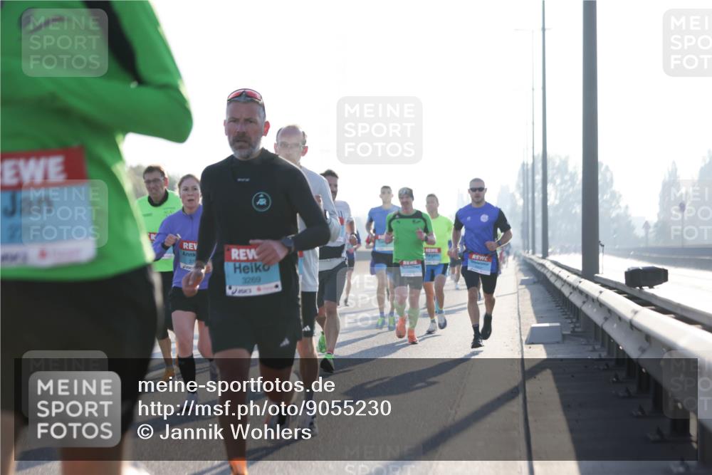 03.10.2025 - Köhlbrandbrückenlauf Jannik Wohlers http://msf.ph/oto/9055230 03.10.2025 09:12:47 Position 3 2705, 3269 meine-sportfotos.de