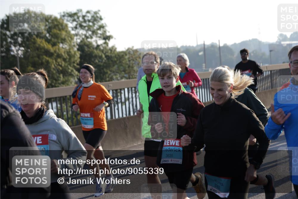 03.10.2025 - Köhlbrandbrückenlauf Jannik Wohlers http://msf.ph/oto/9055339 03.10.2025 09:20:34 Position 3 3635, 3783 meine-sportfotos.de