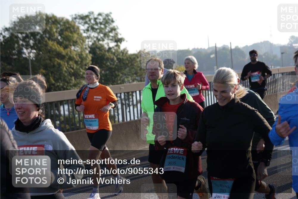 03.10.2025 - Köhlbrandbrückenlauf Jannik Wohlers http://msf.ph/oto/9055343 03.10.2025 09:20:34 Position 3 390, 1691, 3635, 3783 meine-sportfotos.de
