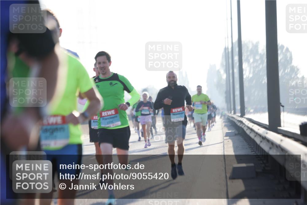 03.10.2025 - Köhlbrandbrückenlauf Jannik Wohlers http://msf.ph/oto/9055420 03.10.2025 09:12:50 Position 3 2705, 3193 meine-sportfotos.de