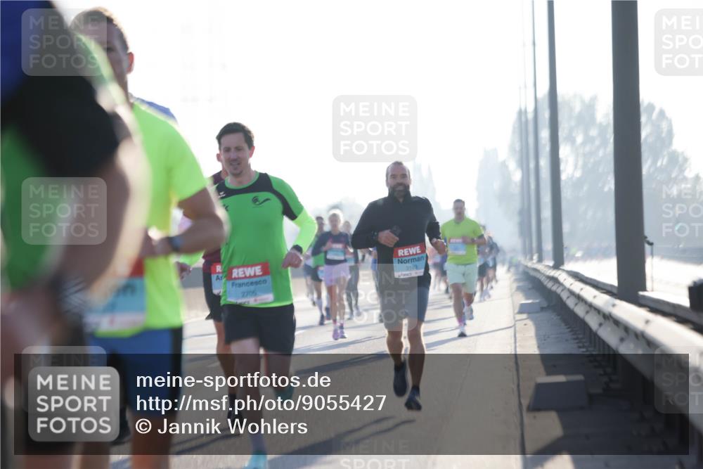 03.10.2025 - Köhlbrandbrückenlauf Jannik Wohlers http://msf.ph/oto/9055427 03.10.2025 09:12:50 Position 3 2705, 3193 meine-sportfotos.de