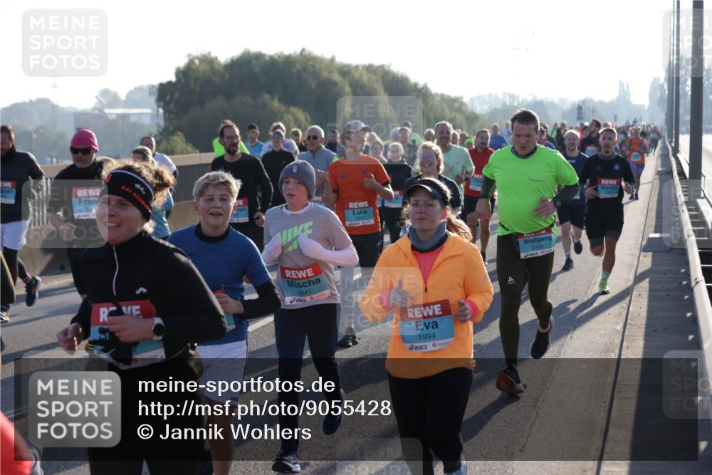 03.10.2025 - Köhlbrandbrückenlauf Jannik Wohlers http://msf.ph/oto/9055428 03.10.2025 09:20:35 Position 3 3214, 1, 2841, 1994, 3109 meine-sportfotos.de