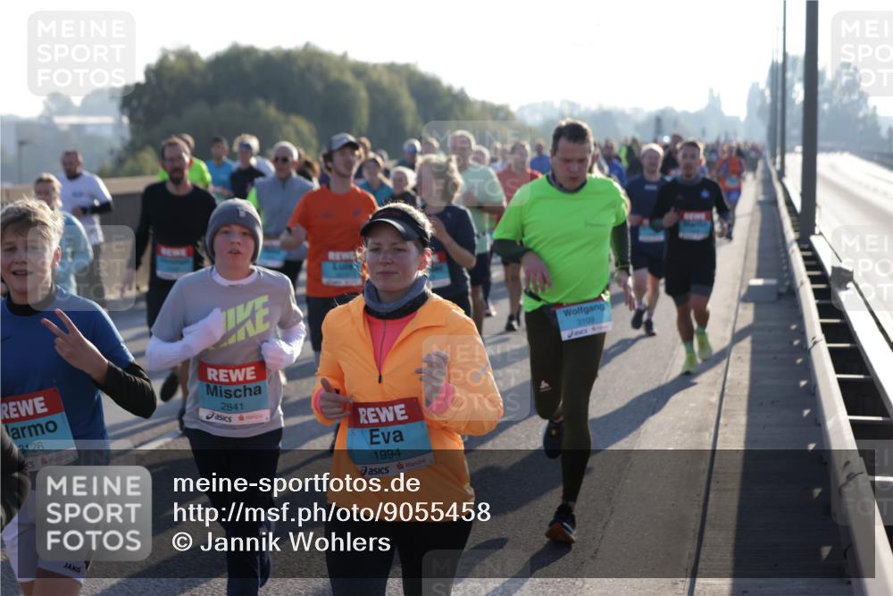 03.10.2025 - Köhlbrandbrückenlauf Jannik Wohlers http://msf.ph/oto/9055458 03.10.2025 09:20:36 Position 3 3126, 2841, 1994, 3109 meine-sportfotos.de