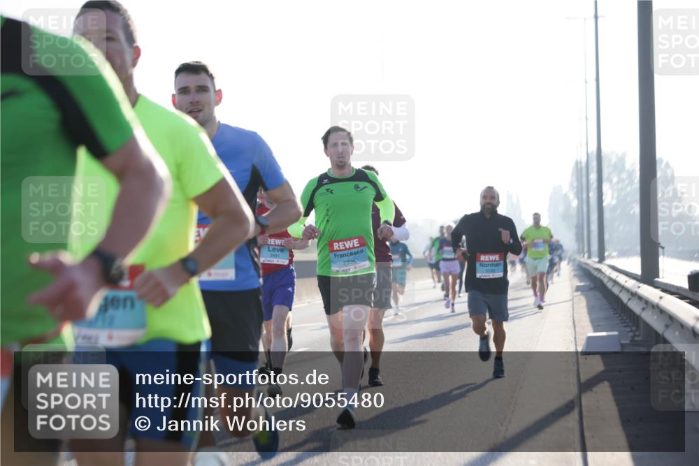 03.10.2025 - Köhlbrandbrückenlauf Jannik Wohlers http://msf.ph/oto/9055480 03.10.2025 09:12:51 Position 3 3491, 2705 meine-sportfotos.de