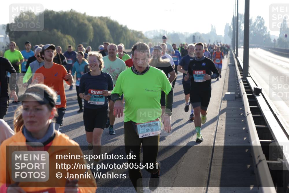 03.10.2025 - Köhlbrandbrückenlauf Jannik Wohlers http://msf.ph/oto/9055481 03.10.2025 09:20:36 Position 3 3213, 3109, 1525 meine-sportfotos.de