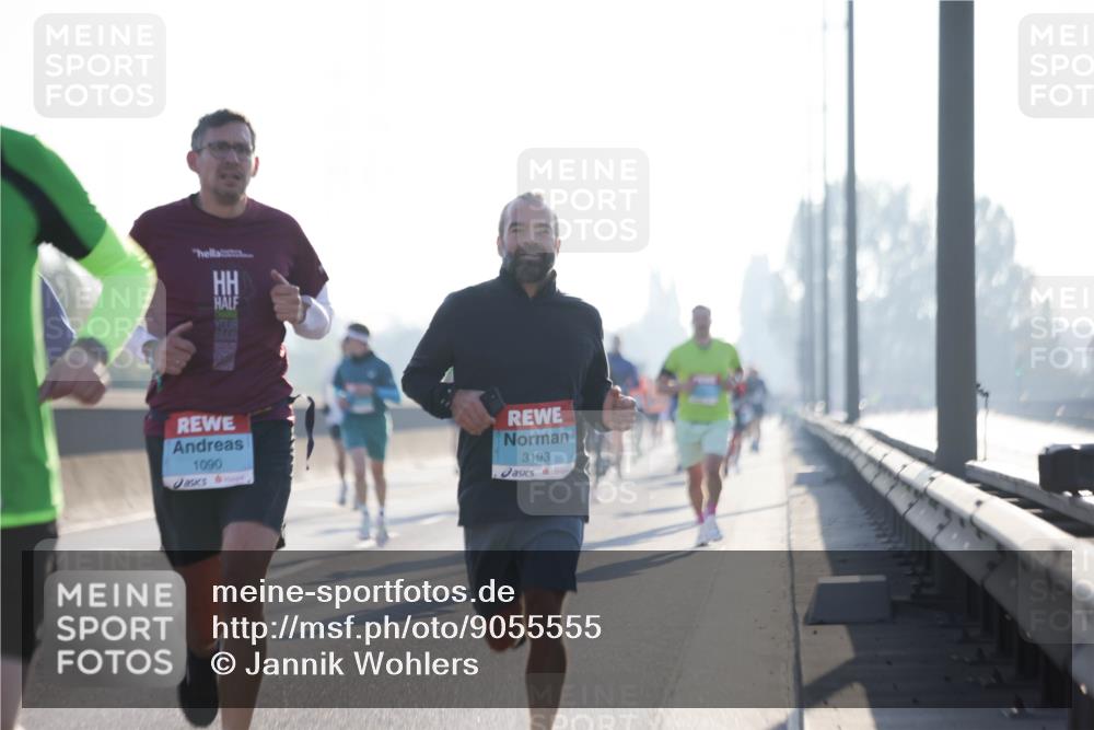03.10.2025 - Köhlbrandbrückenlauf Jannik Wohlers http://msf.ph/oto/9055555 03.10.2025 09:12:53 Position 3 1090, 3193 meine-sportfotos.de