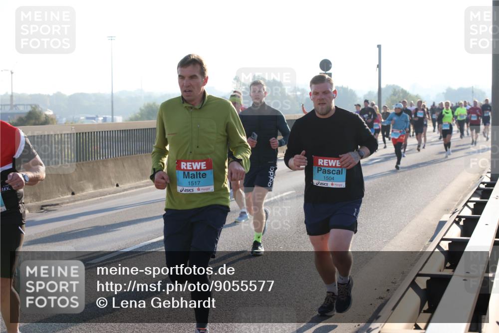 03.10.2025 - Köhlbrandbrückenlauf Lena Gebhardt http://msf.ph/oto/9055577 03.10.2025 09:17:03 Position 1 1517, 1504 meine-sportfotos.de