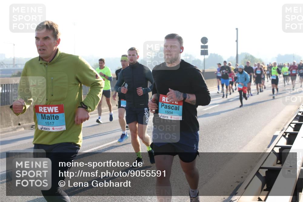 03.10.2025 - Köhlbrandbrückenlauf Lena Gebhardt http://msf.ph/oto/9055591 03.10.2025 09:17:04 Position 1 1517, 1504 meine-sportfotos.de