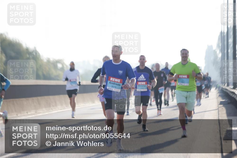 03.10.2025 - Köhlbrandbrückenlauf Jannik Wohlers http://msf.ph/oto/9055644 03.10.2025 09:12:55 Position 3 3078, 1028 meine-sportfotos.de