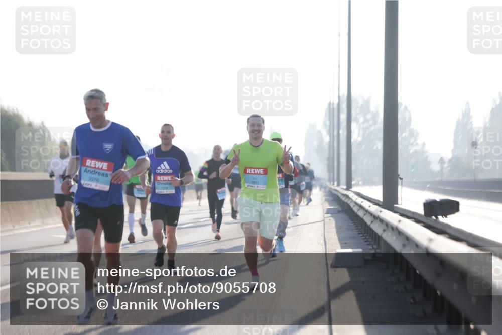 03.10.2025 - Köhlbrandbrückenlauf Jannik Wohlers http://msf.ph/oto/9055708 03.10.2025 09:12:57 Position 3 3078, 3841 meine-sportfotos.de