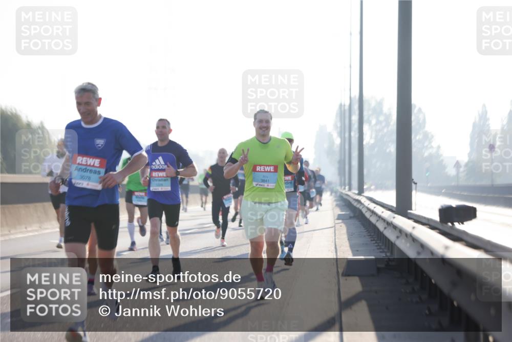 03.10.2025 - Köhlbrandbrückenlauf Jannik Wohlers http://msf.ph/oto/9055720 03.10.2025 09:12:57 Position 3 3841, 1028, 3078 meine-sportfotos.de