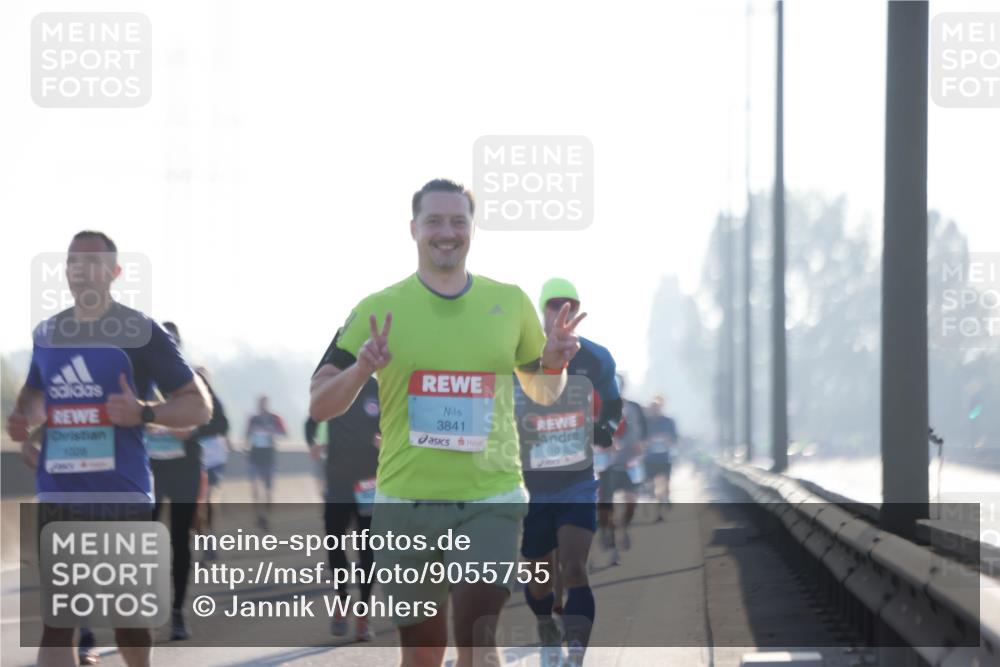 03.10.2025 - Köhlbrandbrückenlauf Jannik Wohlers http://msf.ph/oto/9055755 03.10.2025 09:12:57 Position 3 1008, 2800, 3841, 1050 meine-sportfotos.de