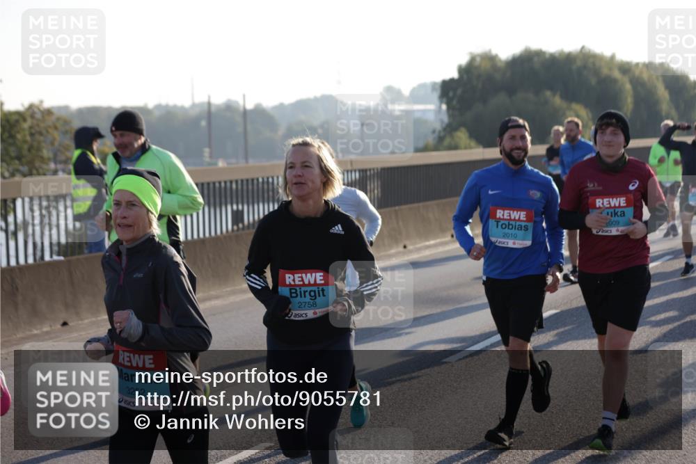 03.10.2025 - Köhlbrandbrückenlauf Jannik Wohlers http://msf.ph/oto/9055781 03.10.2025 09:20:43 Position 3 3252, 2010, 009, 2758 meine-sportfotos.de