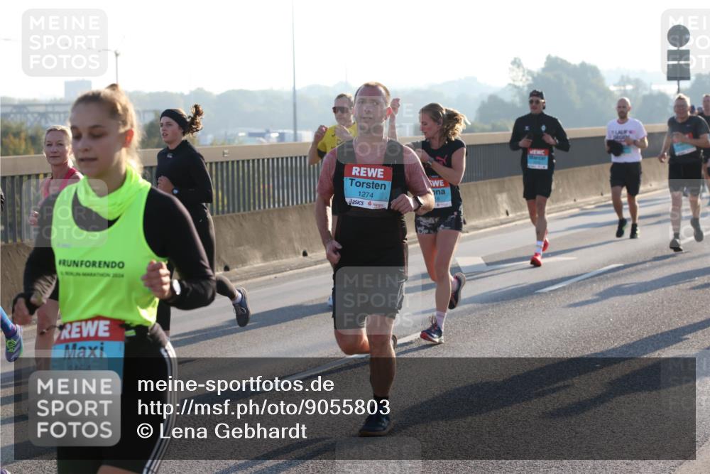 03.10.2025 - Köhlbrandbrückenlauf Lena Gebhardt http://msf.ph/oto/9055803 03.10.2025 09:17:11 Position 1 3454, 1274 meine-sportfotos.de