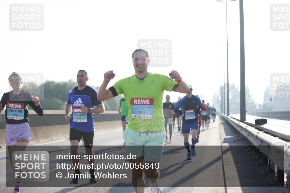 03.10.2025 - Köhlbrandbrückenlauf Jannik Wohlers http://msf.ph/oto/9055849 03.10.2025 09:12:59 Position 3 1086, 3841, 1028 meine-sportfotos.de