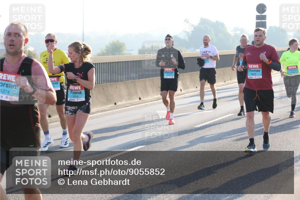 03.10.2025 - Köhlbrandbrückenlauf Lena Gebhardt http://msf.ph/oto/9055852 03.10.2025 09:17:12 Position 1 1274, 31, 1018, 3378, 3603 meine-sportfotos.de