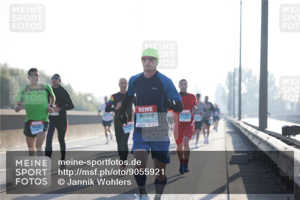 03.10.2025 - Köhlbrandbrückenlauf Jannik Wohlers http://msf.ph/oto/9055921 03.10.2025 09:13:00 Position 3 1050 meine-sportfotos.de