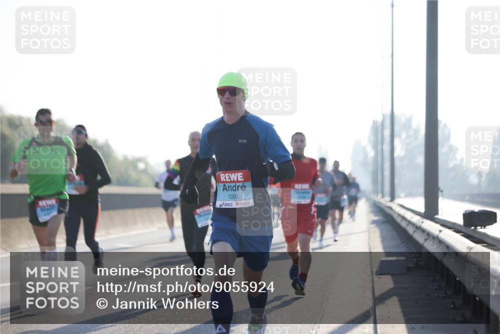 03.10.2025 - Köhlbrandbrückenlauf Jannik Wohlers http://msf.ph/oto/9055924 03.10.2025 09:13:00 Position 3 1050 meine-sportfotos.de