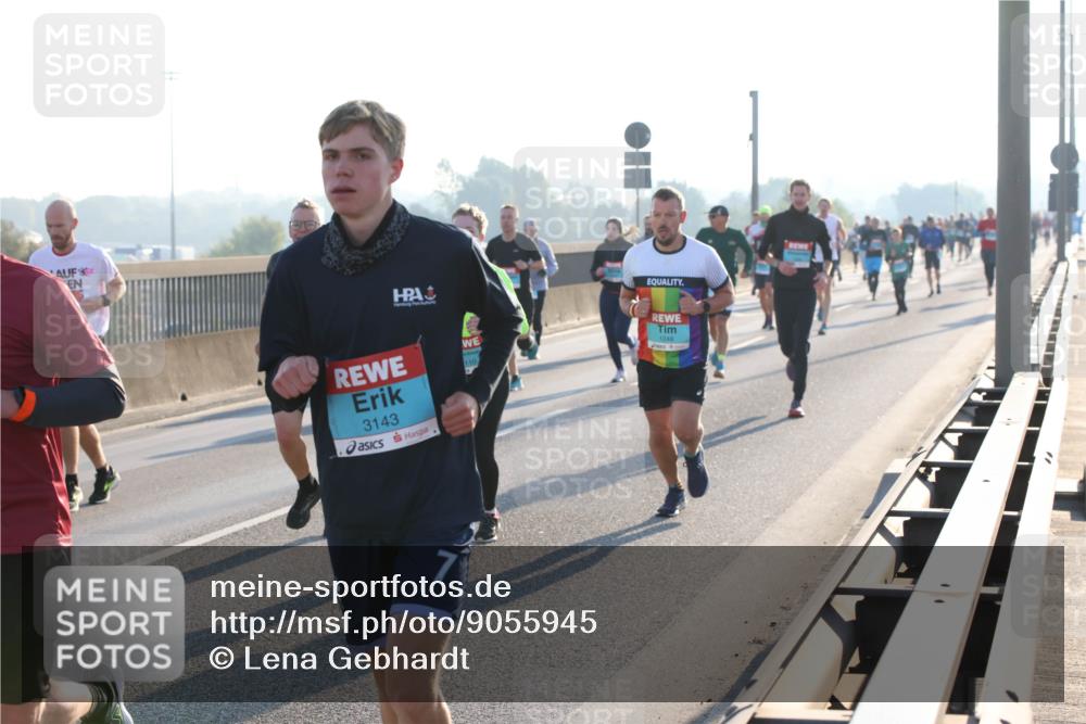 03.10.2025 - Köhlbrandbrückenlauf Lena Gebhardt http://msf.ph/oto/9055945 03.10.2025 09:17:14 Position 1 00, 1248, 3143, 110, 7 meine-sportfotos.de
