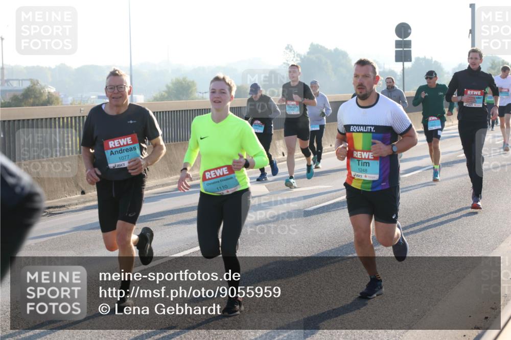 03.10.2025 - Köhlbrandbrückenlauf Lena Gebhardt http://msf.ph/oto/9055959 03.10.2025 09:17:15 Position 1 1077, 1110, 1248 meine-sportfotos.de