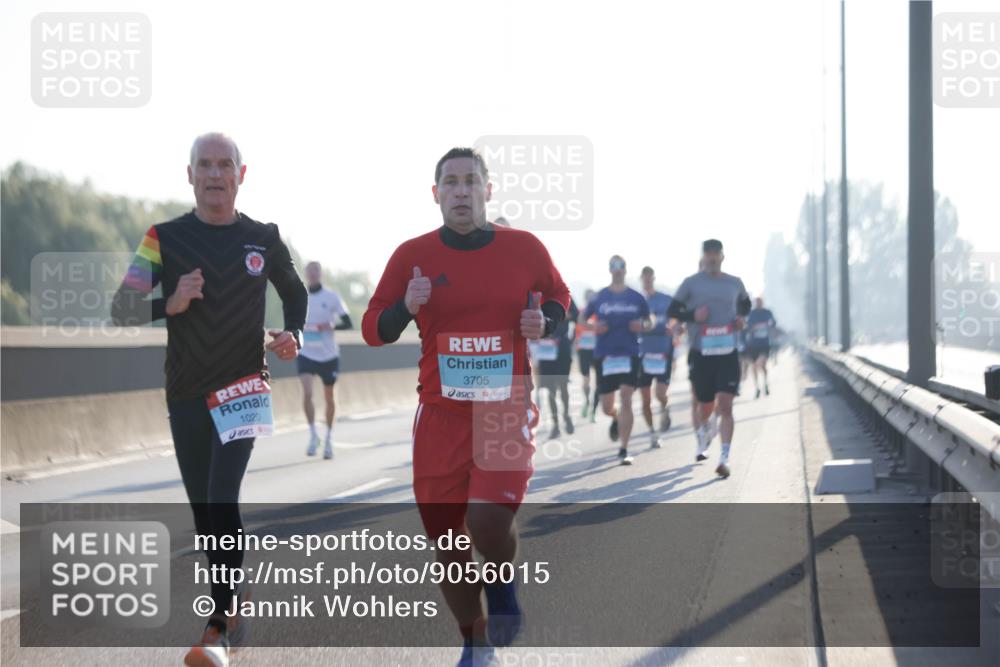 03.10.2025 - Köhlbrandbrückenlauf Jannik Wohlers http://msf.ph/oto/9056015 03.10.2025 09:13:02 Position 3 1020, 3705 meine-sportfotos.de