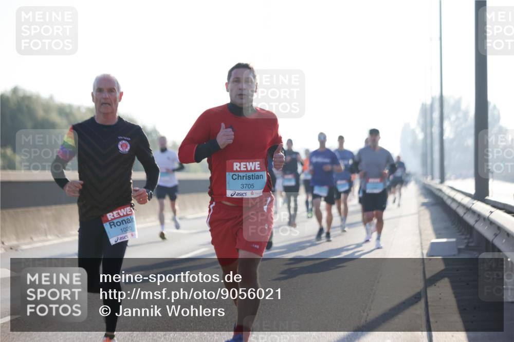 03.10.2025 - Köhlbrandbrückenlauf Jannik Wohlers http://msf.ph/oto/9056021 03.10.2025 09:13:02 Position 3 1020, 3705 meine-sportfotos.de