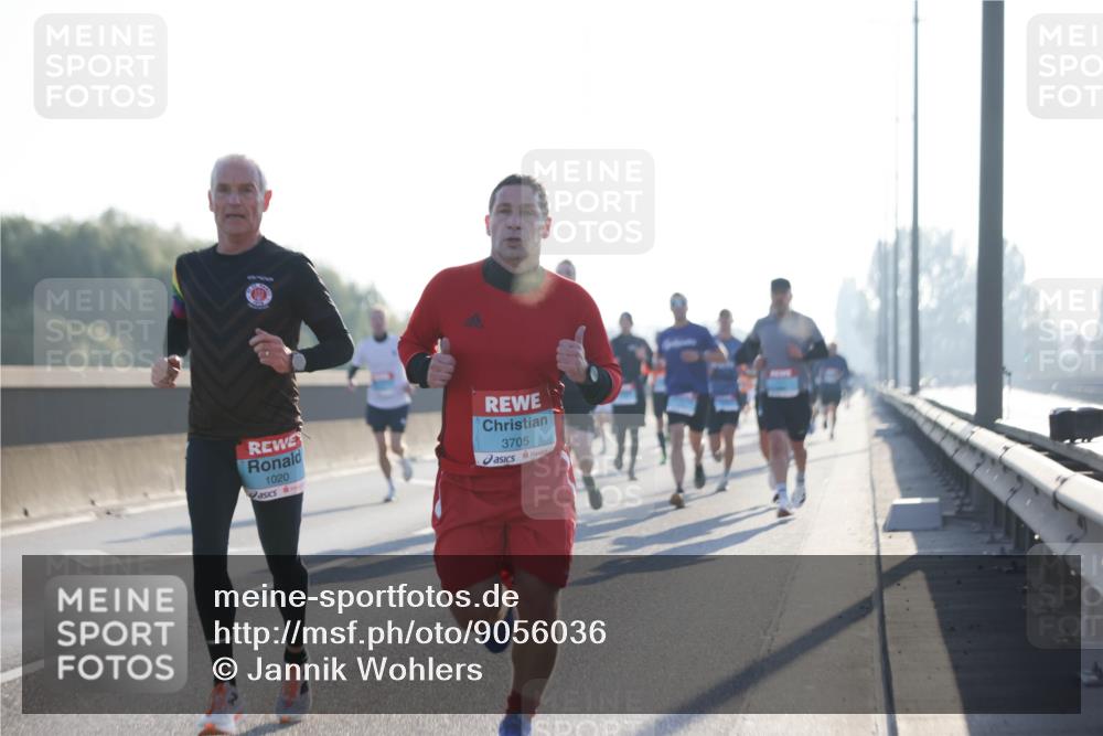 03.10.2025 - Köhlbrandbrückenlauf Jannik Wohlers http://msf.ph/oto/9056036 03.10.2025 09:13:02 Position 3 1020, 3705 meine-sportfotos.de