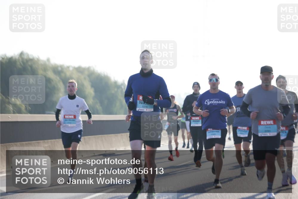 03.10.2025 - Köhlbrandbrückenlauf Jannik Wohlers http://msf.ph/oto/9056113 03.10.2025 09:13:04 Position 3 1016, 1040, 3785 meine-sportfotos.de