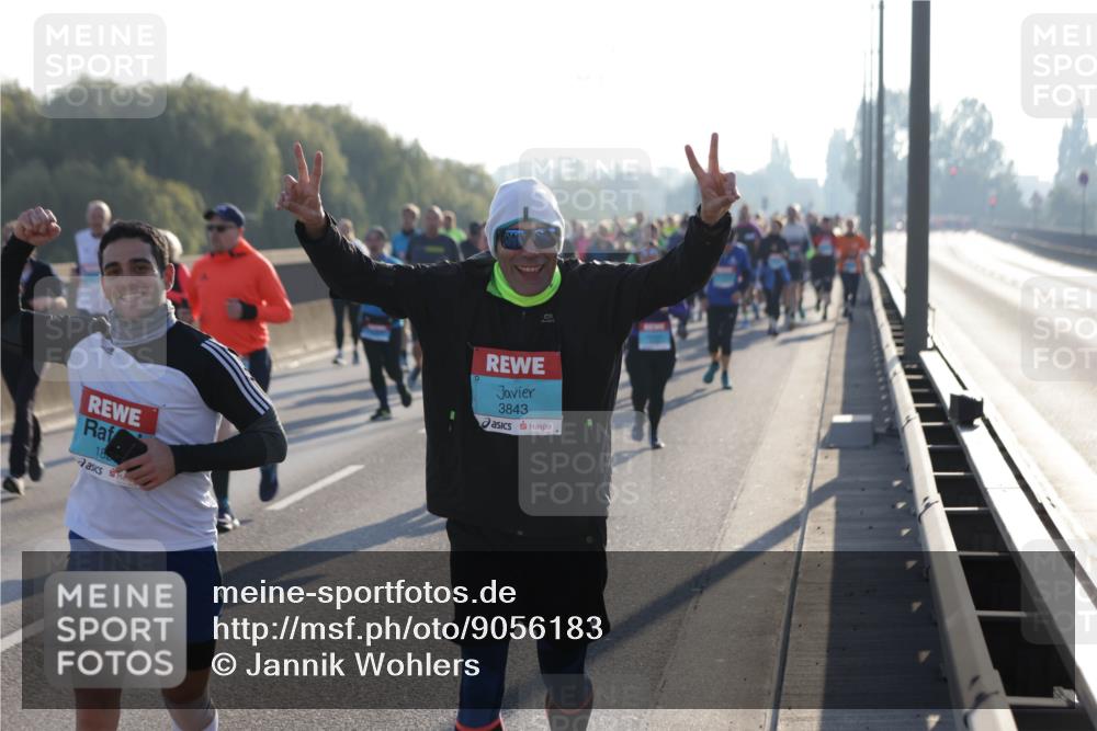 03.10.2025 - Köhlbrandbrückenlauf Jannik Wohlers http://msf.ph/oto/9056183 03.10.2025 09:20:50 Position 3 18, 3843 meine-sportfotos.de