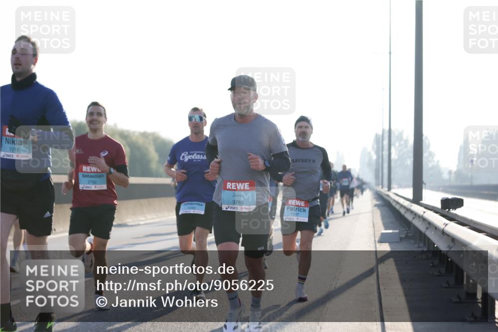 03.10.2025 - Köhlbrandbrückenlauf Jannik Wohlers http://msf.ph/oto/9056225 03.10.2025 09:13:06 Position 3 1016, 2792, 3785, 1040, 1037 meine-sportfotos.de