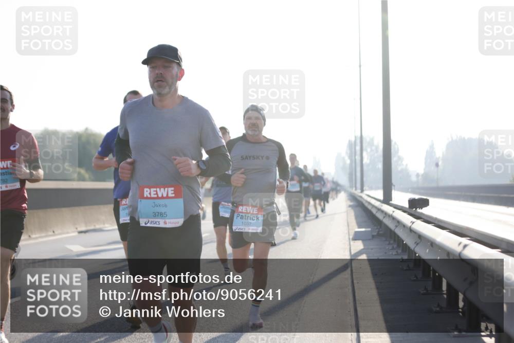 03.10.2025 - Köhlbrandbrückenlauf Jannik Wohlers http://msf.ph/oto/9056241 03.10.2025 09:13:07 Position 3 792, 3785, 1037 meine-sportfotos.de