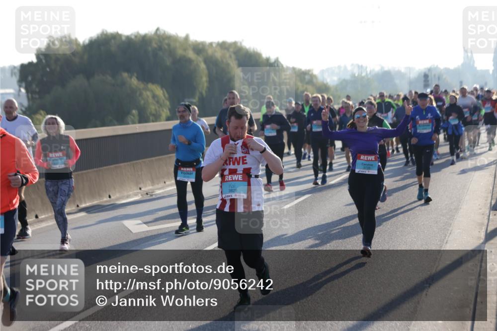 03.10.2025 - Köhlbrandbrückenlauf Jannik Wohlers http://msf.ph/oto/9056242 03.10.2025 09:20:52 Position 3 3828, 3726 meine-sportfotos.de