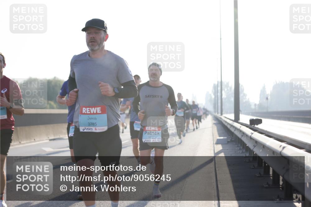 03.10.2025 - Köhlbrandbrückenlauf Jannik Wohlers http://msf.ph/oto/9056245 03.10.2025 09:13:07 Position 3 3785, 1037, 57 meine-sportfotos.de
