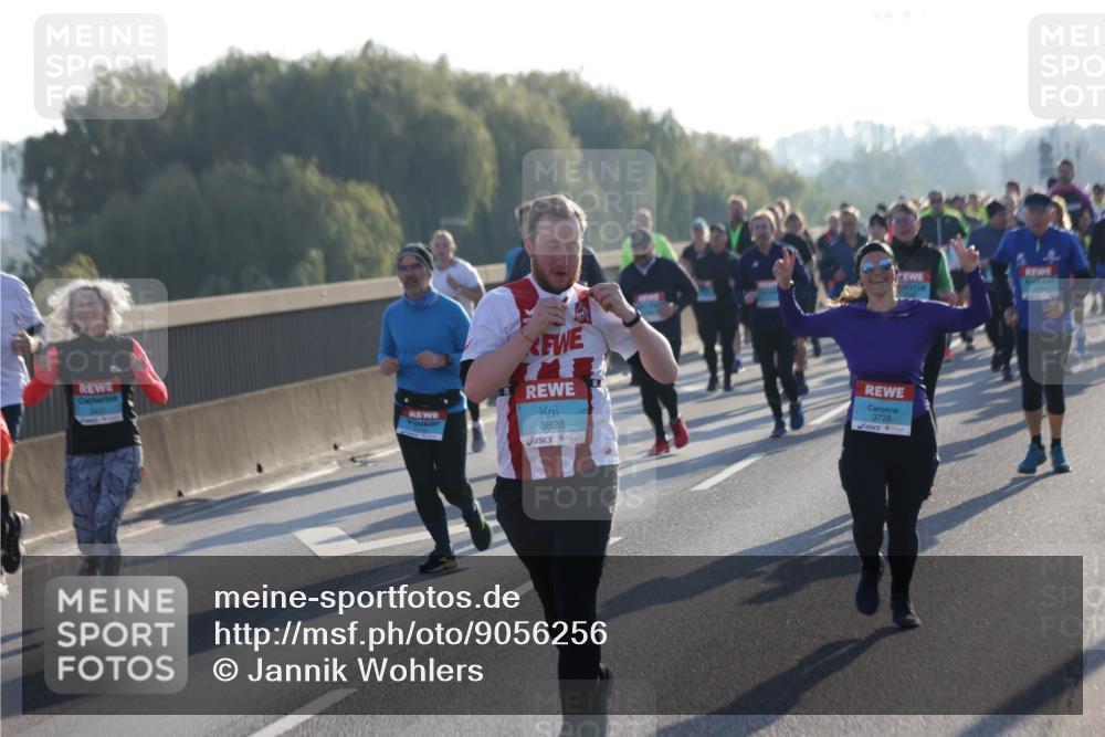03.10.2025 - Köhlbrandbrückenlauf Jannik Wohlers http://msf.ph/oto/9056256 03.10.2025 09:20:53 Position 3 3828, 3726 meine-sportfotos.de