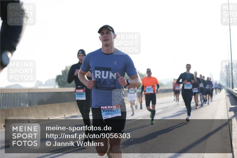 03.10.2025 - Köhlbrandbrückenlauf Jannik Wohlers http://msf.ph/oto/9056303 03.10.2025 09:13:09 Position 3 2024, 2831 meine-sportfotos.de