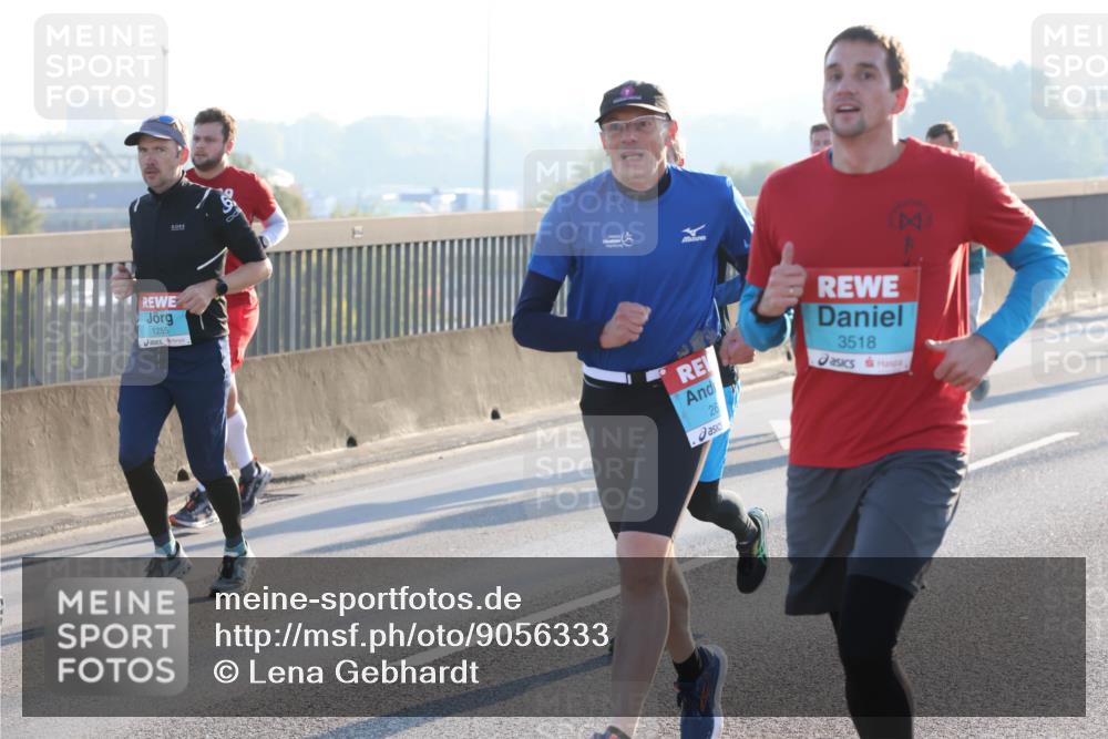 03.10.2025 - Köhlbrandbrückenlauf Lena Gebhardt http://msf.ph/oto/9056333 03.10.2025 09:17:26 Position 1 1255, 41, 26, 3518 meine-sportfotos.de